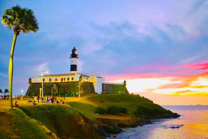 Lindo, Decorado, Na Praia Da Barra, Em Salvador! Exterior foto